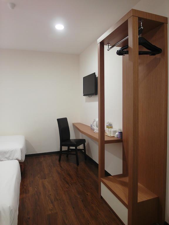 Nagoya Inn Hotel Куа Стая снимка